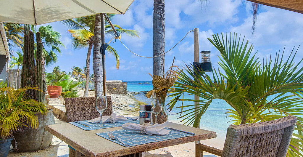 Seafood restaurant Bonaire island classics, done right